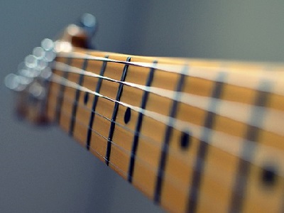 Stratocaster shop fret buzz